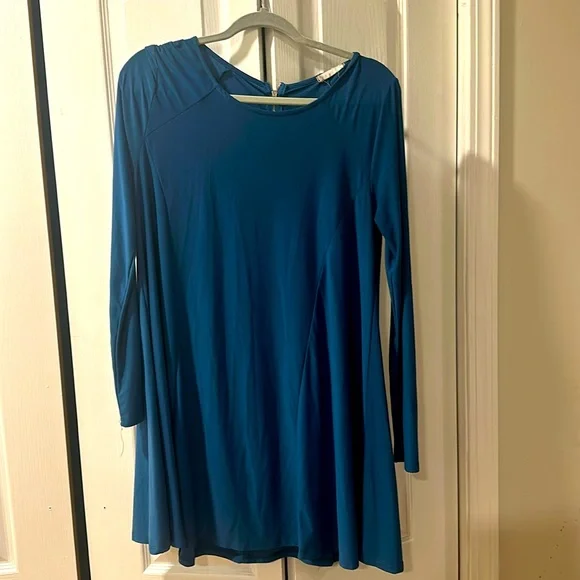 Sapphire Blue Long Sleeve Dress | Flowy Fit, Minimalist Style - Picture 2 of 5